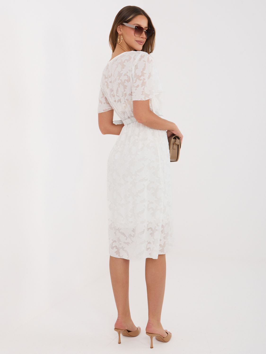 Ecru ausgestelltes Midi-Kleid mit Gürtel