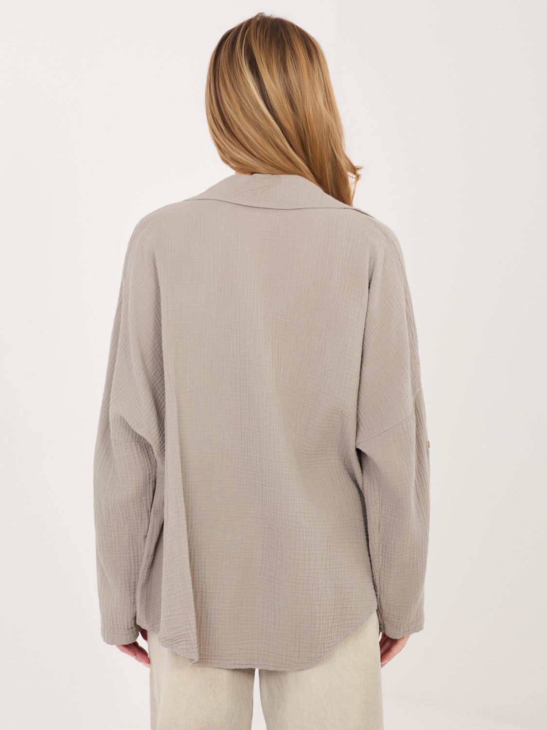 Beigefarbenes Baumwollhemd mit Kragen