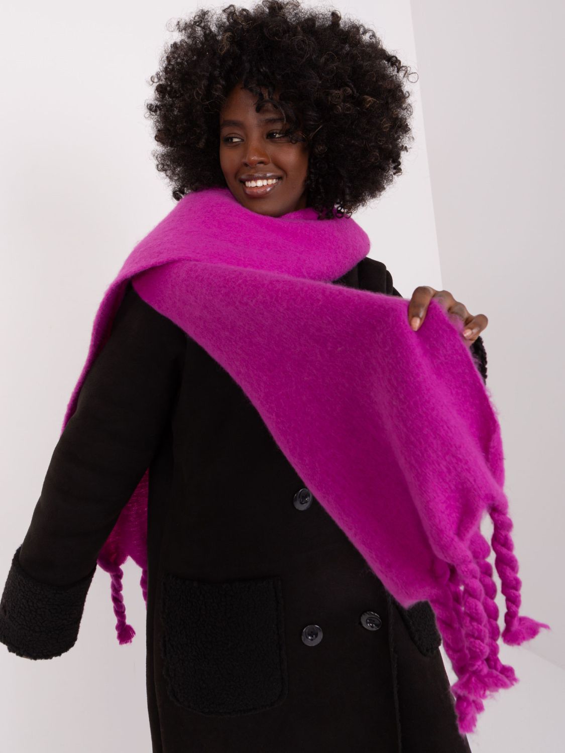 Lila Schal aus hochwertigem Polyester