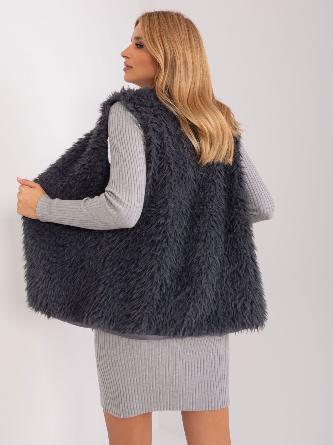 Damenweste in Graphit mit Futter