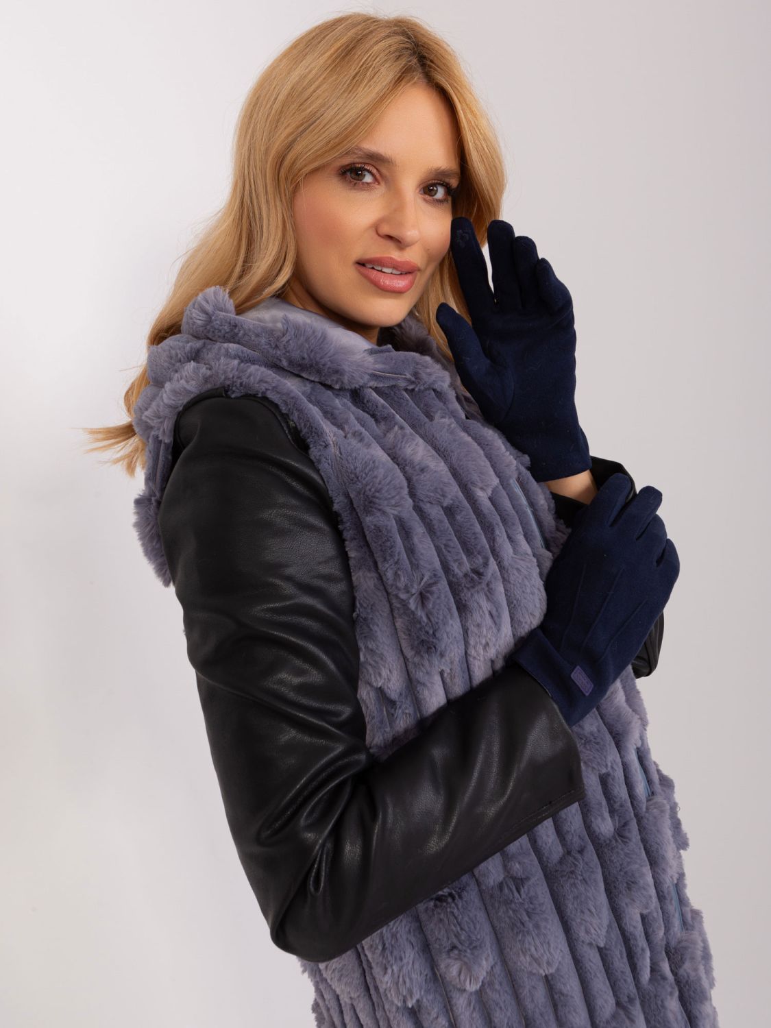 Glatte blaue Handschuhe mit warmer Fütterung