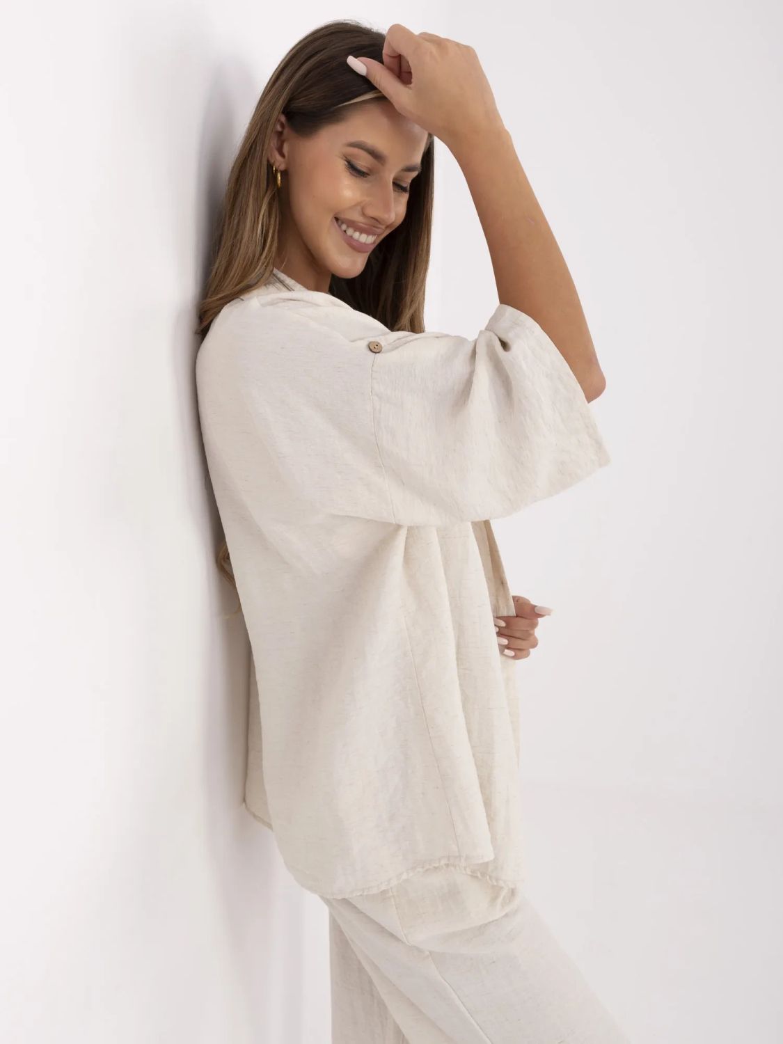 Stilvolle beige Bluse mit 3/4-Ärmeln