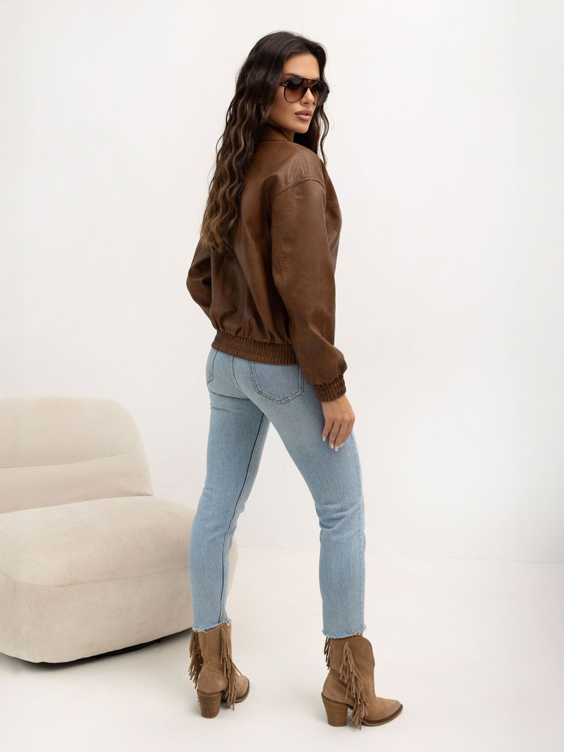 Beige Kunstlederjacke mit Reißverschluss