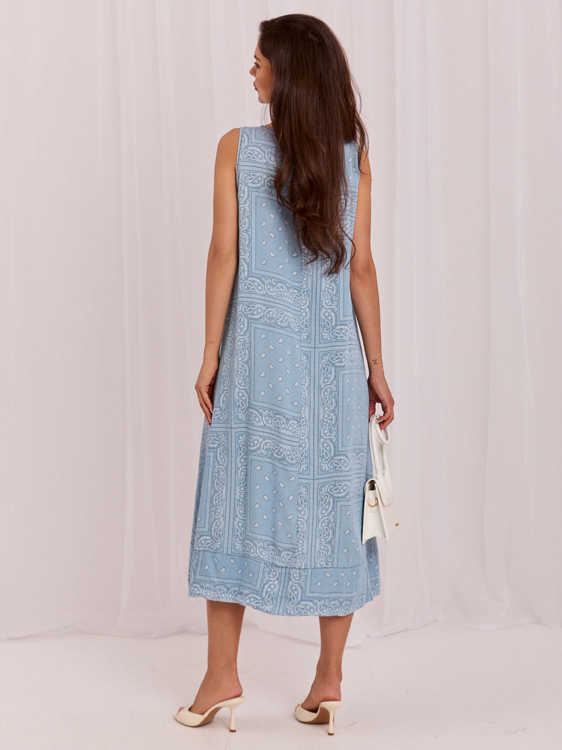 Asymmetrisches Midi-Sommerkleid mit Print und Taschen