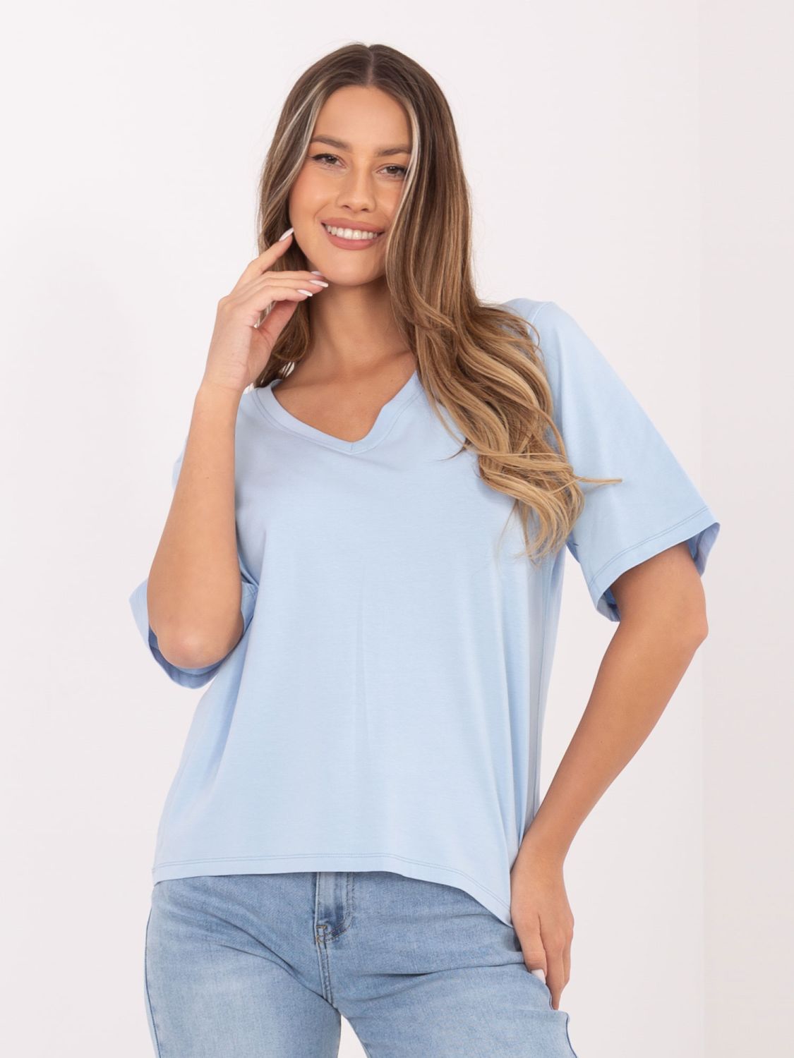 Damen-T-Shirt in Hellblau mit V-Ausschnitt