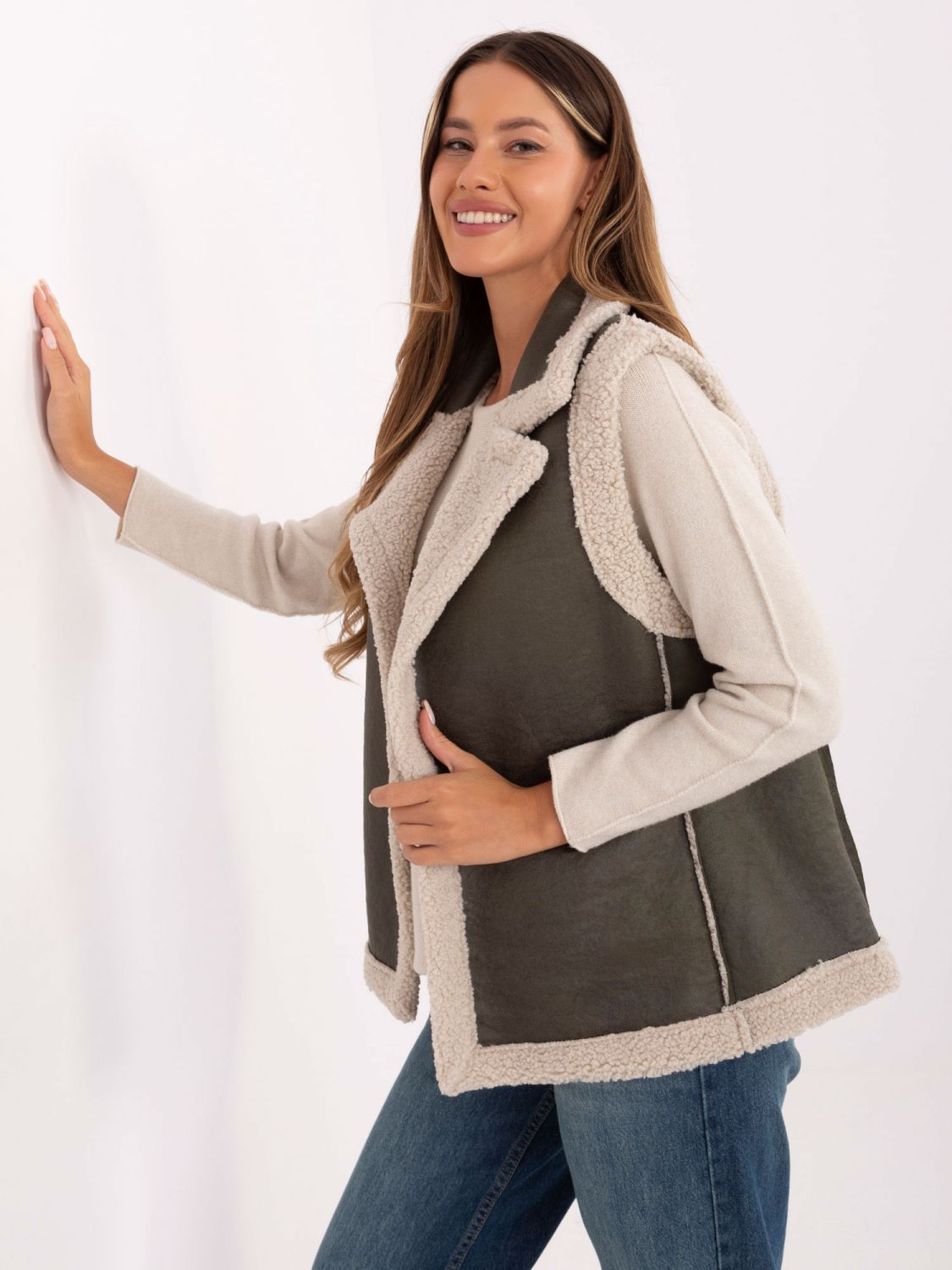 Stylische khaki Weste ohne Ärmel