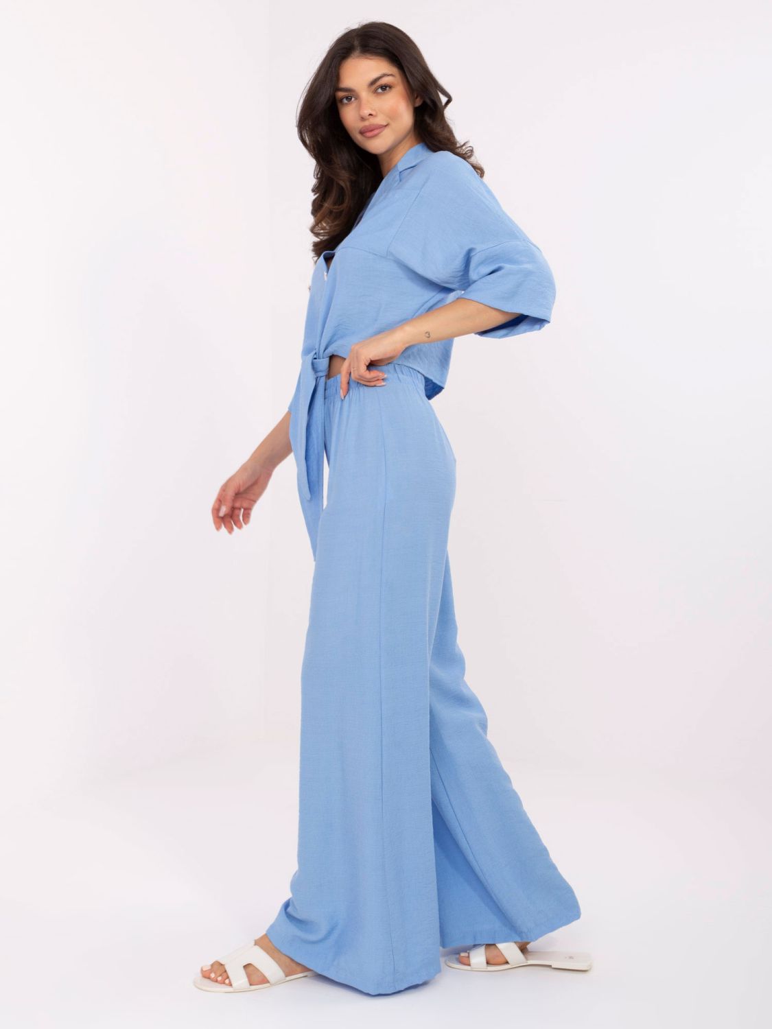 Eleganter blauer Anzug