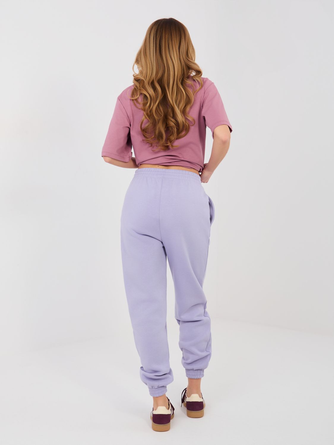 Damen-Jogginghose in Flieder mit hohem Bund