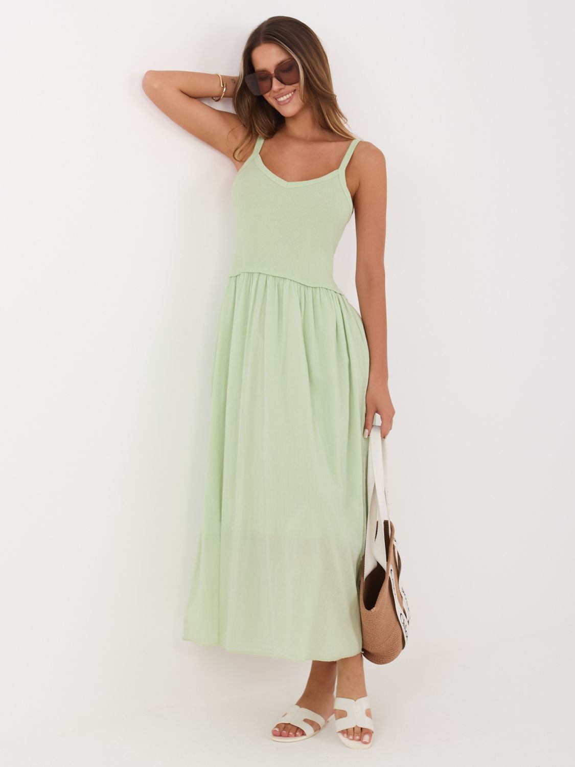 Pistaziengrünes Maxi-Trägerkleid
