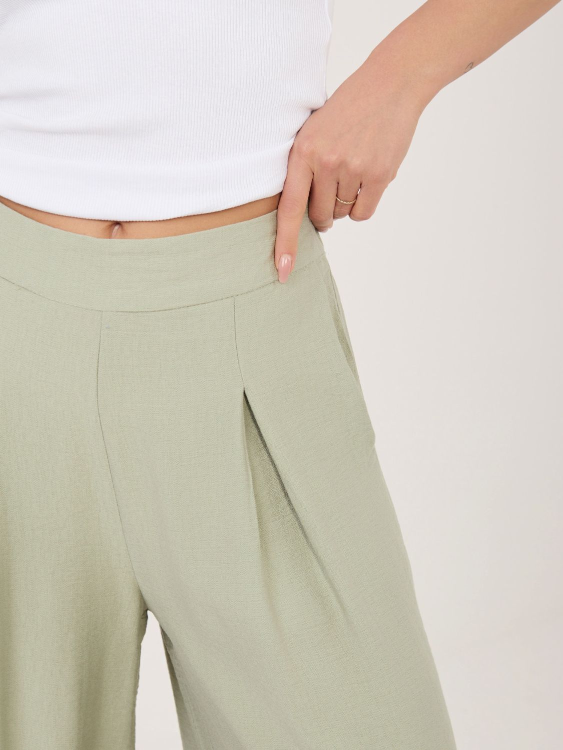 Palazzo-Hose aus Viskose in Pistaziengrün