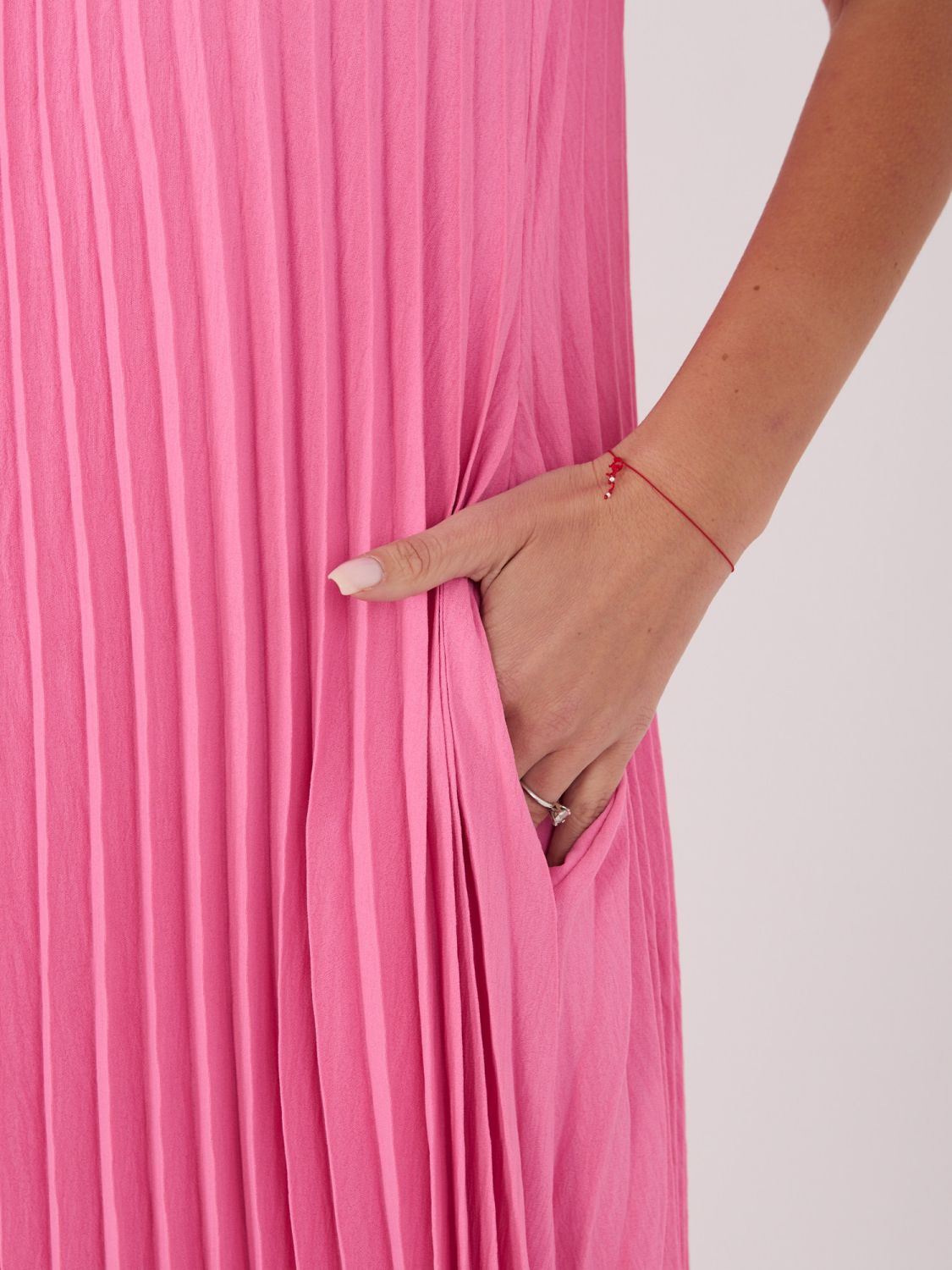 Rosa Midi-Cocktailkleid mit Taschen