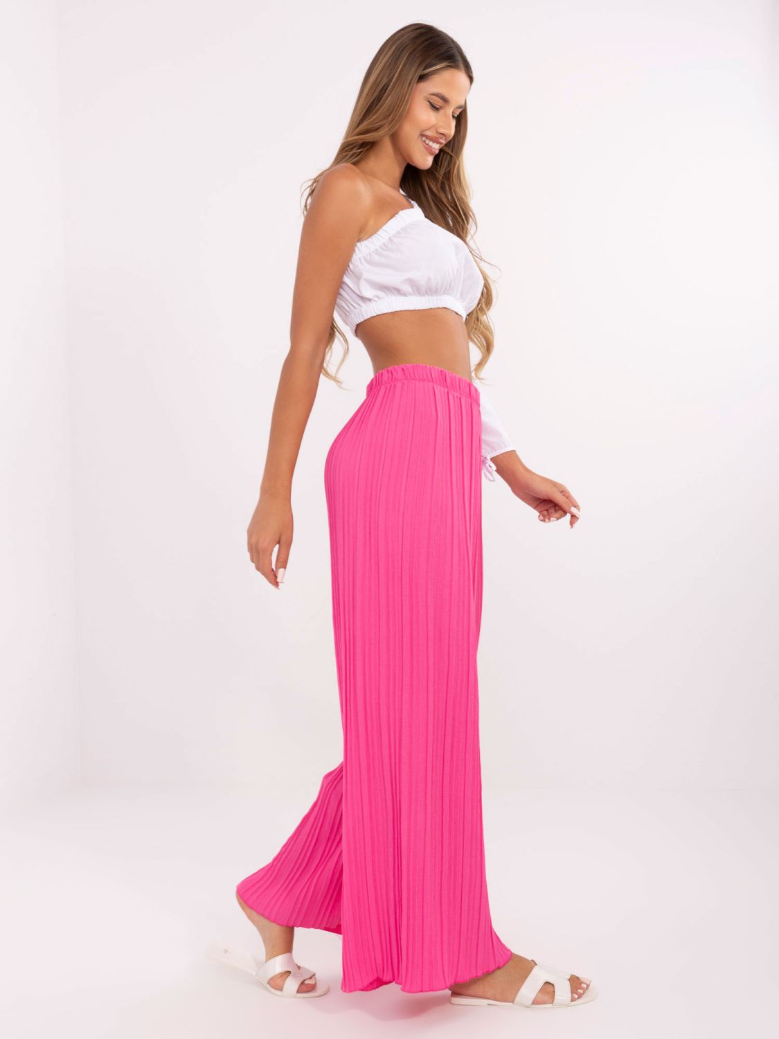 Stylische fluoreszierende rosa Hose