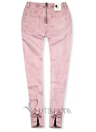 Jeanshose mit  Reißverschluss hinten rosa