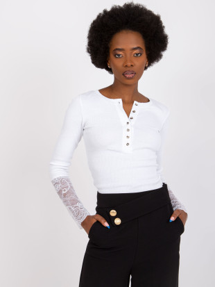 Elegante weiße Bluse mit langen Ärmeln