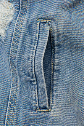 Jeansjacke mit Gürtel