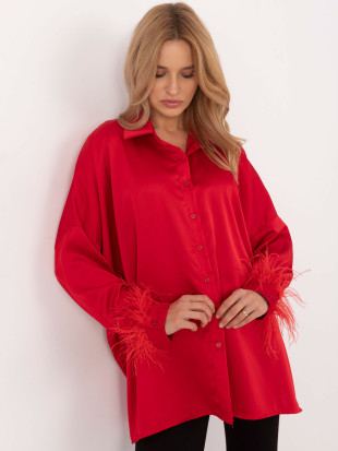 Elegante rote Bluse mit langen Ärmeln