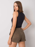 Khaki Shorts aus Kunstwildleder von RUE PARIS