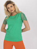 Stilvolle grüne Bluse mit Spitze