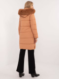 Bequeme Winterjacke mit abnehmbarem Kapuze