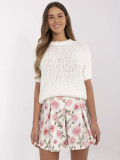 Elegante ecru Shorts mit Blumenmuster