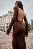 Kleid mit offenem Rücken in Braun
