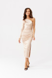 Satiniertes Midi-Kleid mit einem langen Ärmel, beige
