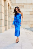 Satin-Midikleid mit einem langen Ärmel in intensivem Blau