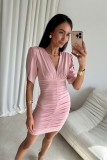 Mini-Kleid in Puderrosa mit Raffungen