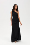 Langes schwarzes Maxi-Kleid mit einem Schulterträger