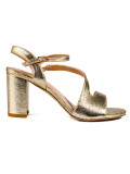 Elegante goldene Sandalen mit Absatz