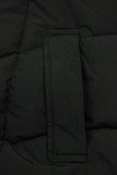 Schwarze Steppjacke für den Winter