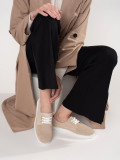 Beige durchbrochene Sneakers aus echtem Leder