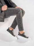 Schwarze Sneakers mit Plateau und Verzierungen