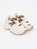 Sneakers mit dicker Sohle im Leopardenmuster