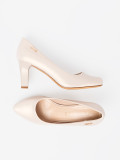 Beige Pumps auf Blockabsatz von Sergio Leone