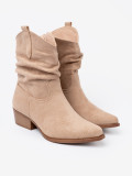 Beige Ankle Boots im klassischen Schnitt