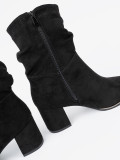 Schwarze Wildleder Stiefeletten mit elegantem Raffung