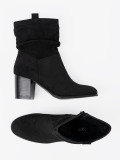 Schwarze Wildleder Stiefeletten mit Blockabsatz und gerafftem Schaft