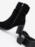 Elegante schwarze Stiefeletten mit Blockabsatz und gerafftem Schaft