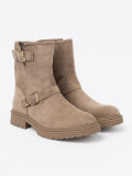 Beige Wildleder Stiefeletten mit dekorativen Schnallen
