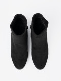 Stilvolle schwarze Stiefelette mit elegantem Dekor