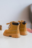 Gefütterte braune Stiefelette mit Reißverschluss