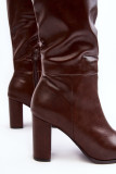 Braune kniehohe Stiefel mit Blockabsatz aus Kunstleder