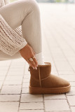 Snowboots aus Veloursleder mit Plateau in Braun