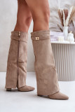 Beige Stiefel mit Blockabsatz und umgeschlagenem Schaft