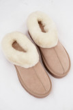 Beige Wildleder-Snowboot mit Fell