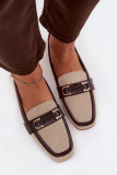 Braun-beige Mokassin aus Textil mit Zierelement