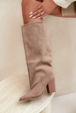 Beige Stiefel aus Veloursleder mit Blockabsatz