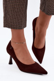 Elegante Pumps aus braunem Veloursleder mit schlankem Absatz