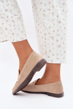 Beige Mokassins aus Velourslederimitat mit dekorativem Detail